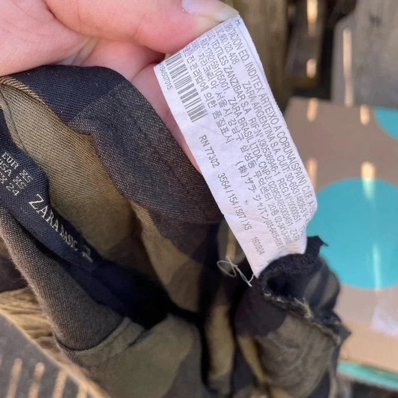 ZARA GREEN AND BLACK FLANNEL - Picture 4 of 5